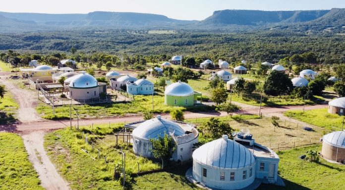Arquitetura de Zigurats atrai turistas